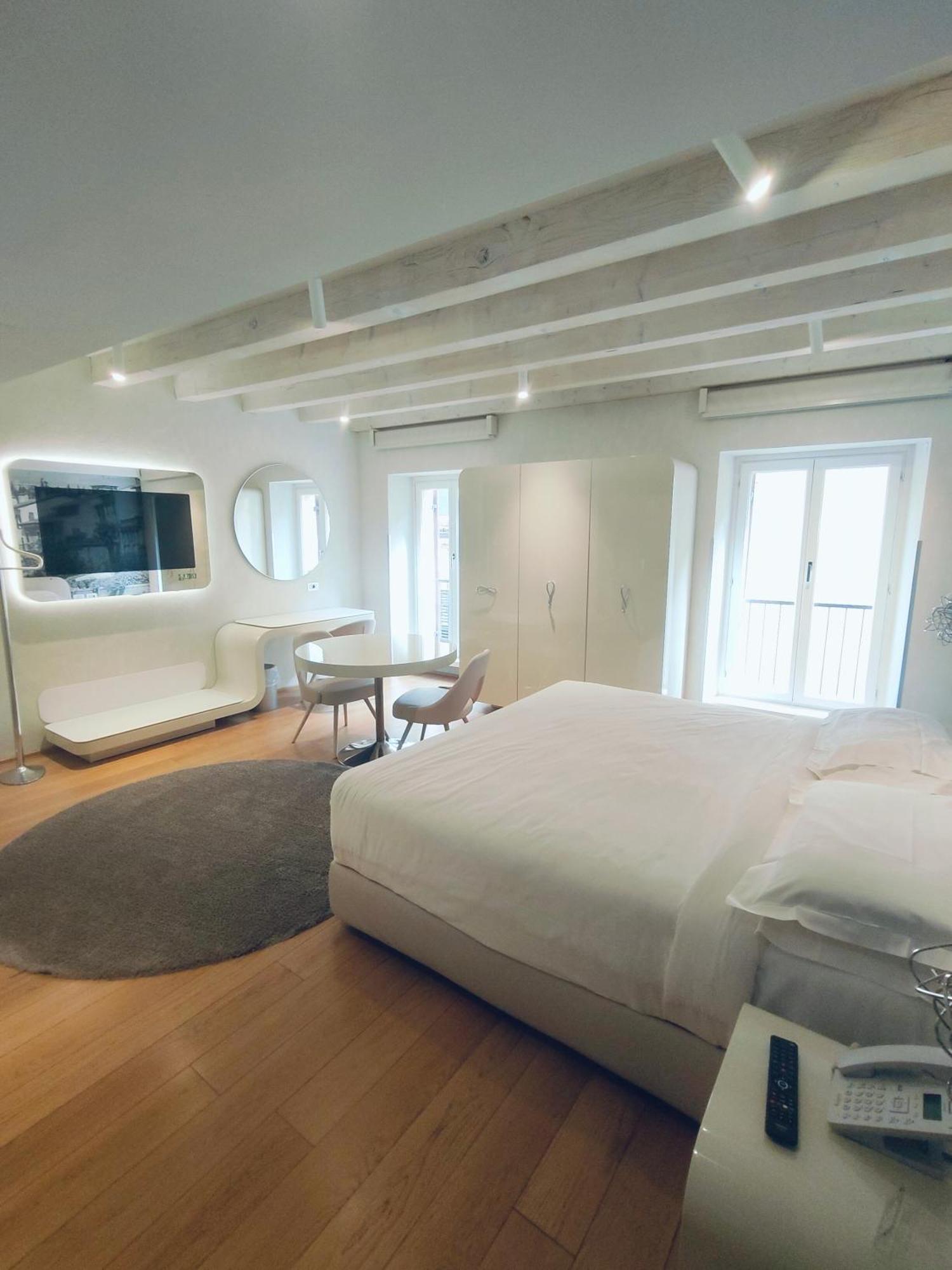 Lords Of Verona Luxury Apartments 외부 사진